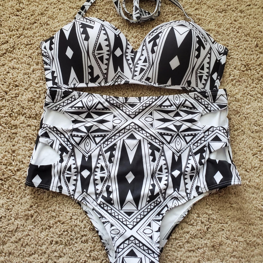 Black & White Pattern Swimsuit